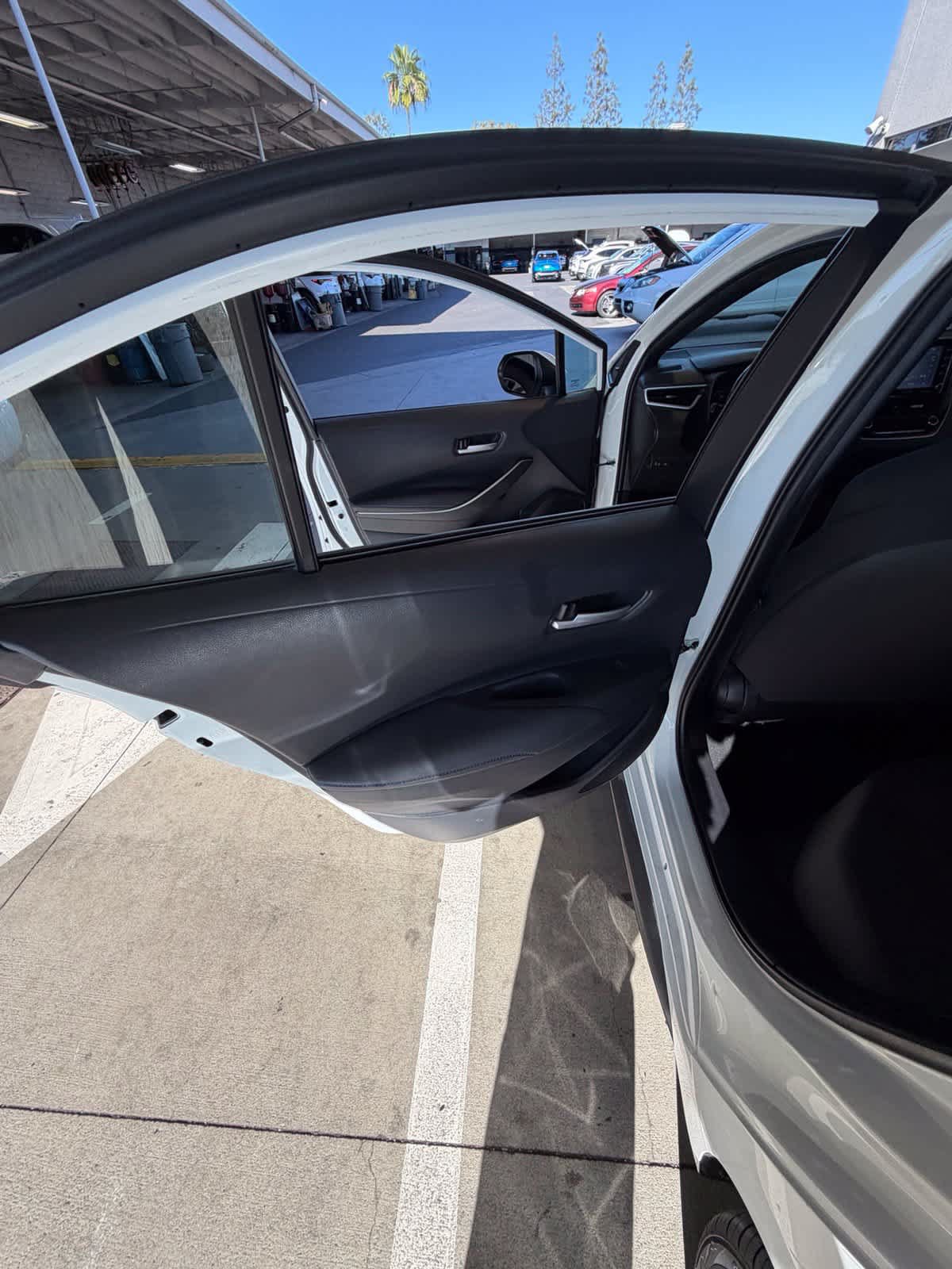 Used 2021 Toyota Corolla SE w/ Carpet Mat Package (TMS) FWD image 16