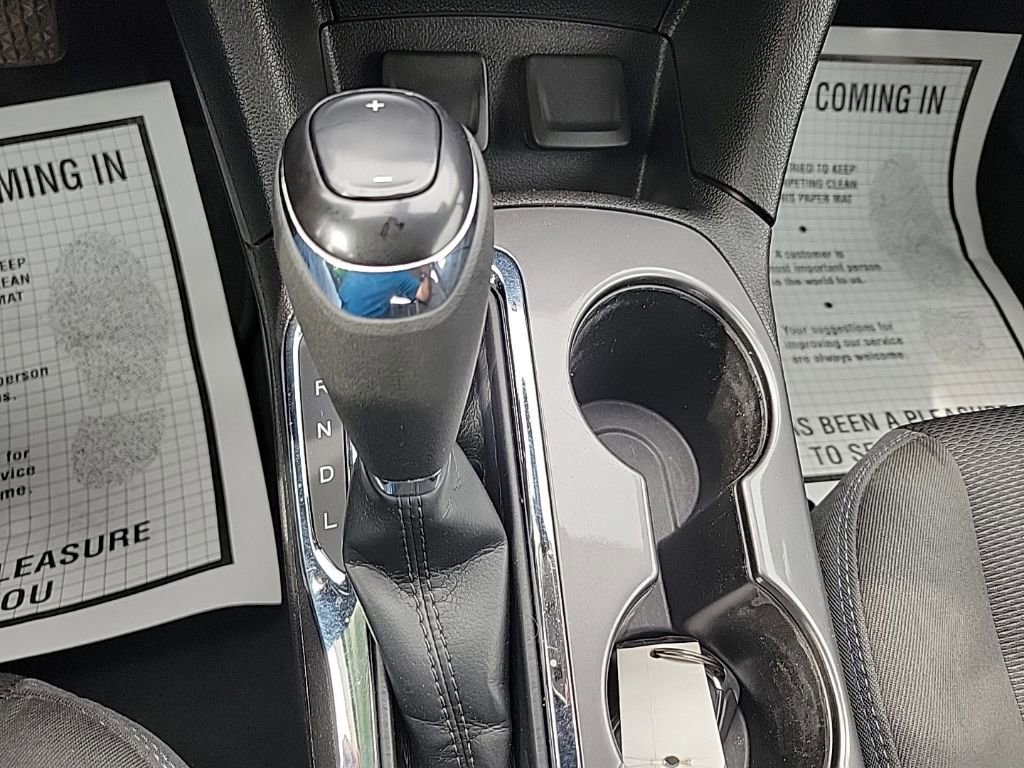 Used 2018 Chevrolet Cruze LT w/ Convenience Package FWD image 13