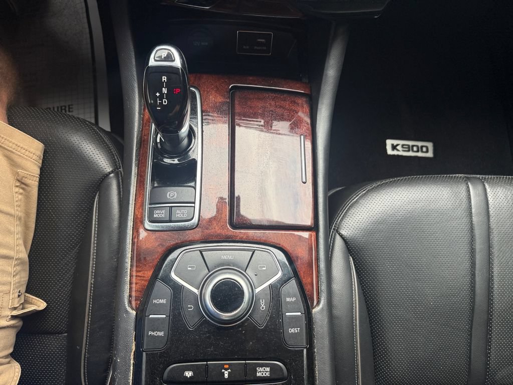 Used 2015 Kia K900 Luxury RWD image 28