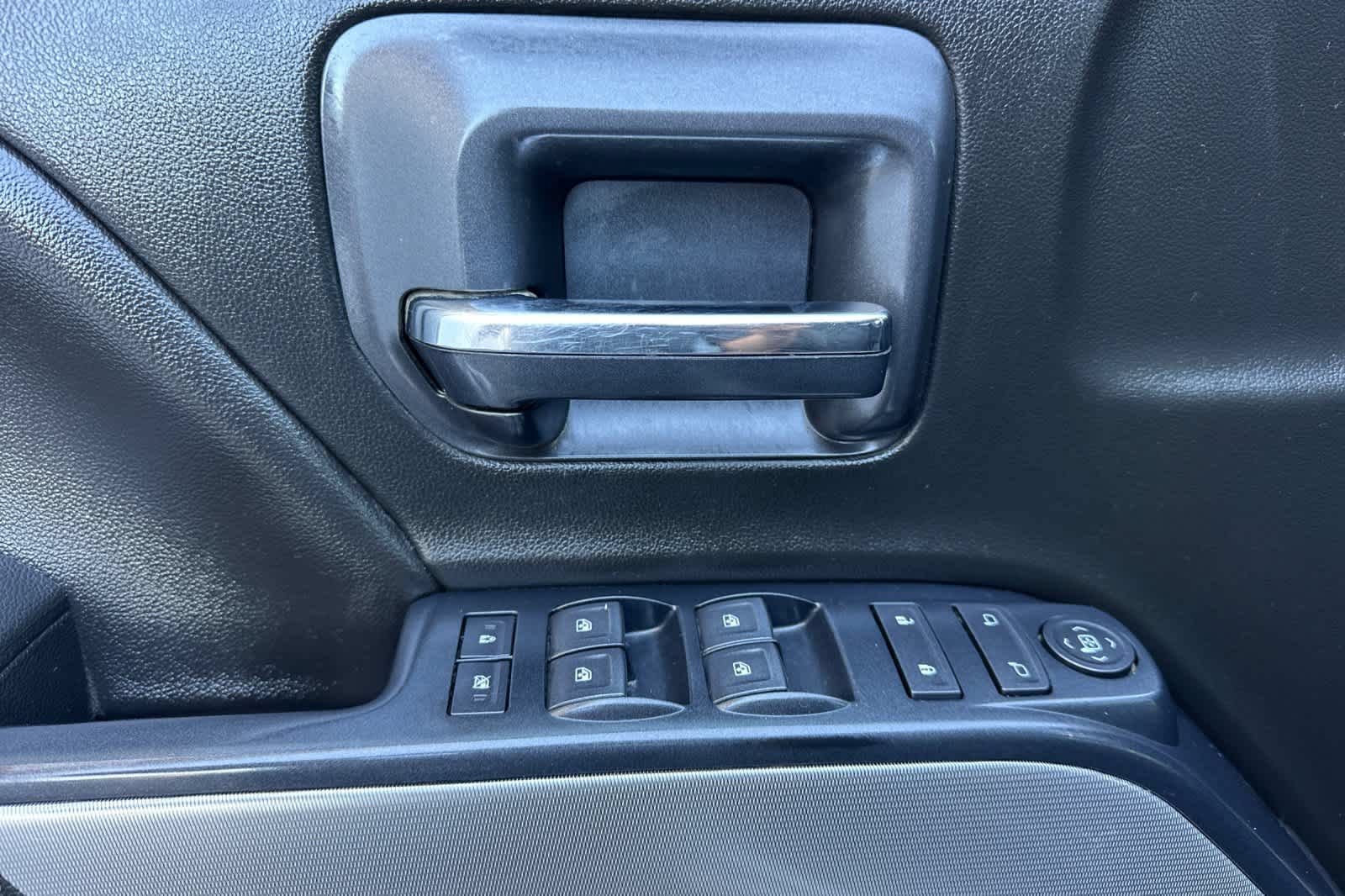 Used 2019 Chevrolet Silverado 2500 LT AWD/4WD image 12