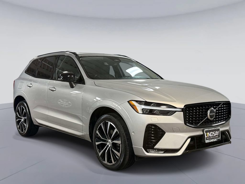 Used 2023 Volvo XC60 B5 Plus w/ Climate Package AWD/4WD image 9