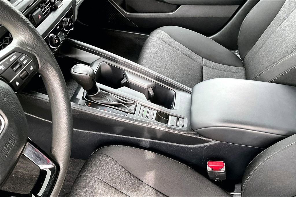 Used 2025 Honda Accord SE image 15