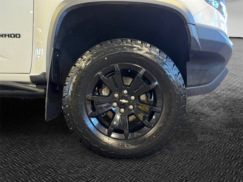 Used 2020 Chevrolet Colorado ZR2 w/ ZR2 Dusk Special Edition image 11