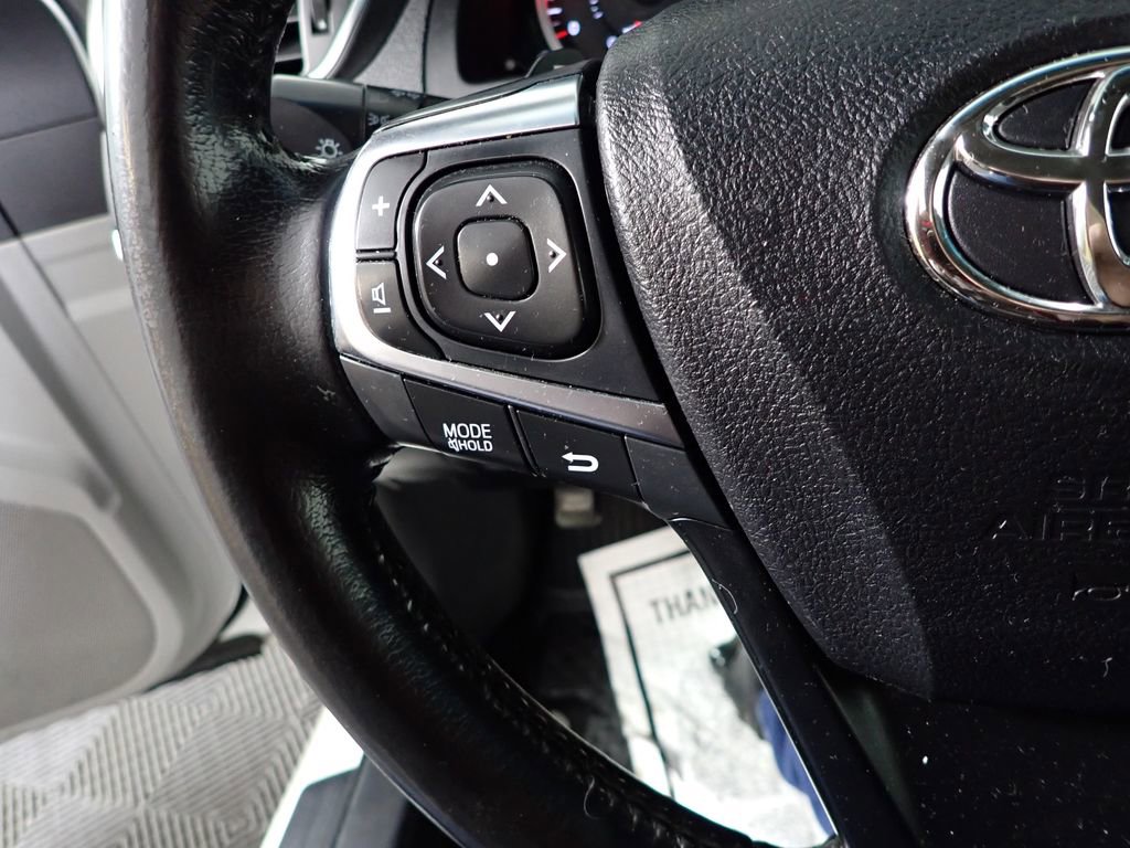 Used 2016 Toyota Camry SE image 23