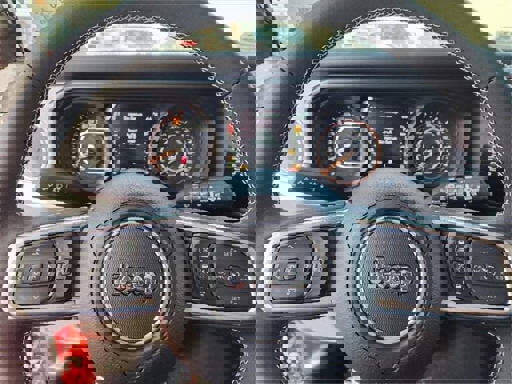 New 2025 Jeep Wrangler Unlimited Sahara w/ Dual Top Group image 9