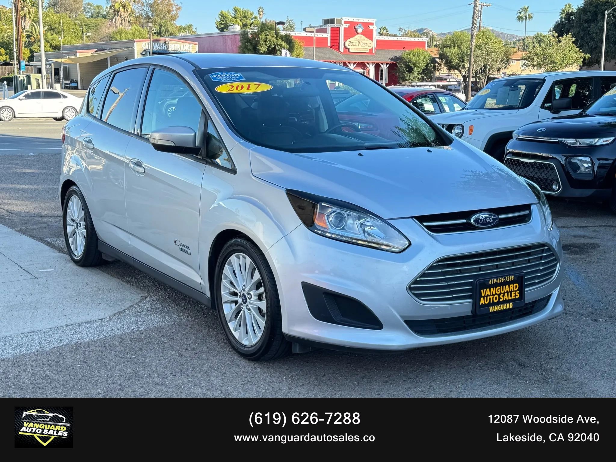 Used 2017 Ford C-MAX Energi SE w/ Equipment Group 402A