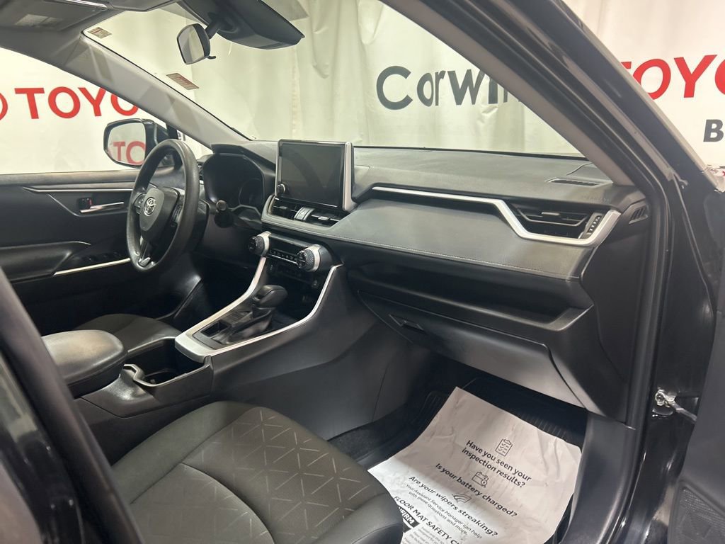 Used 2024 Toyota RAV4 XLE w/ Convenience Package image 12