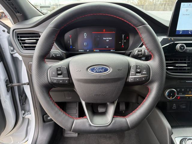 Used 2025 Ford Escape ST-Line Select image 14