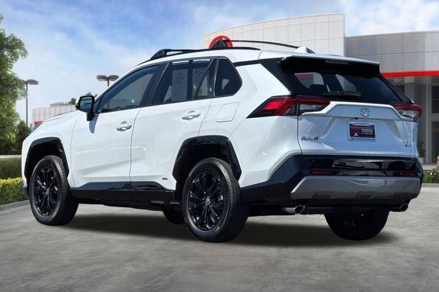 Used 2025 Toyota RAV4 SE w/ Convenience Package AWD/4WD image 7