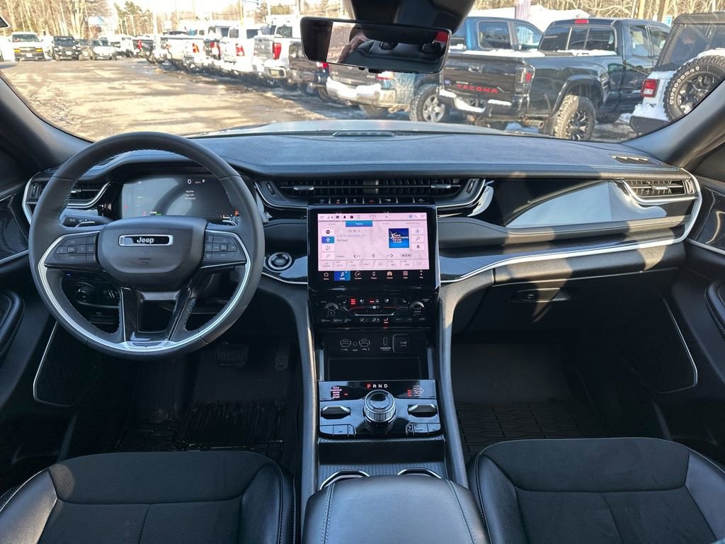 Used 2024 Jeep Grand Cherokee Trailhawk w/ Luxury Tech Group III image 17