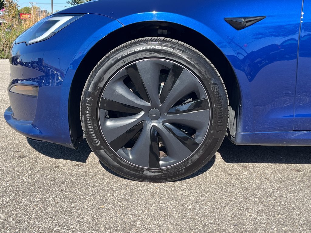 Used 2022 Tesla Model S AWD/4WD image 25
