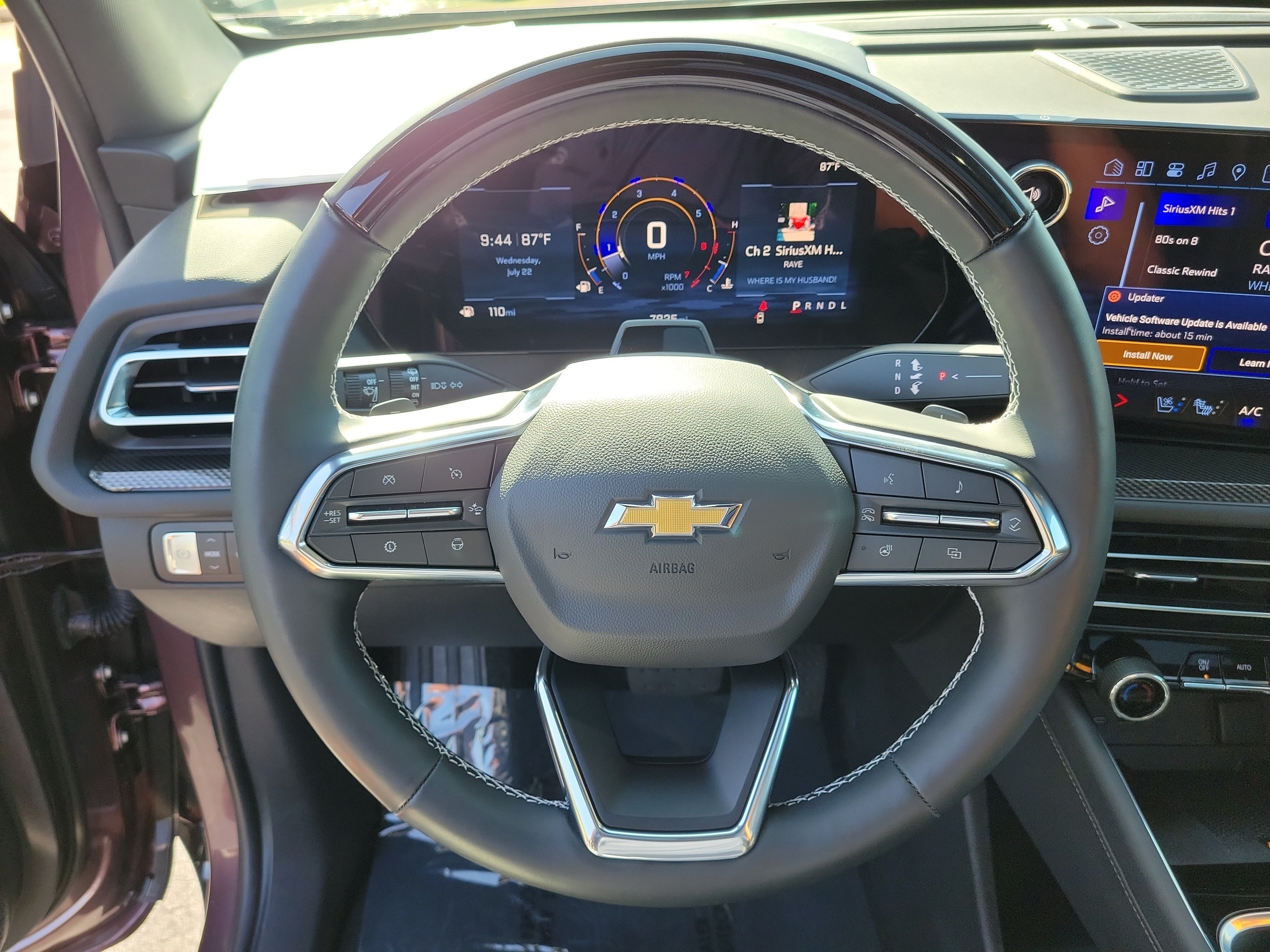 Used 2025 Chevrolet Traverse High Country w/ LPO, Floor Liner Package FWD image 28