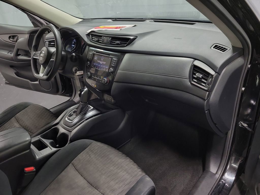 Used 2019 Nissan Rogue S image 24