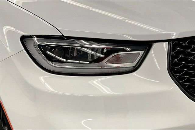 Used 2025 Chrysler Pacifica Limited image 34