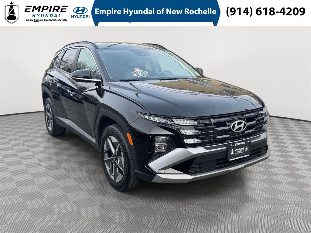 Certified 2025 Hyundai Tucson SEL image 1