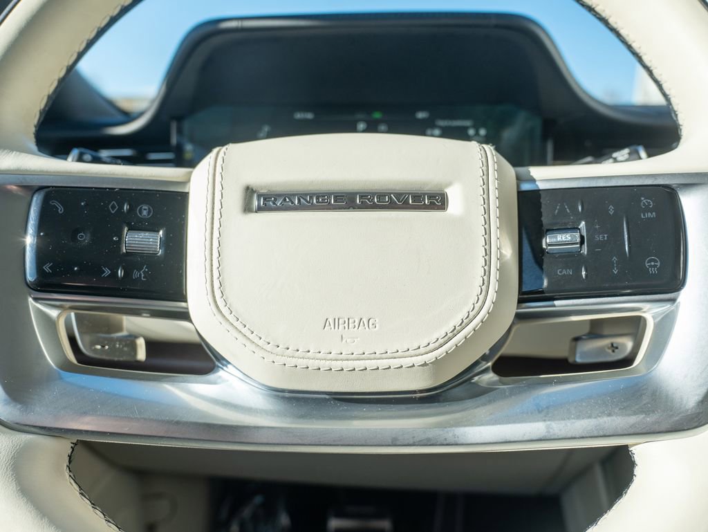 Certified 2024 Land Rover Range Rover Long Wheelbase SE image 15