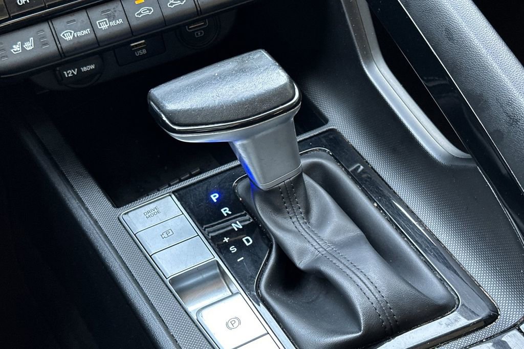 Used 2023 Hyundai Elantra Limited image 21