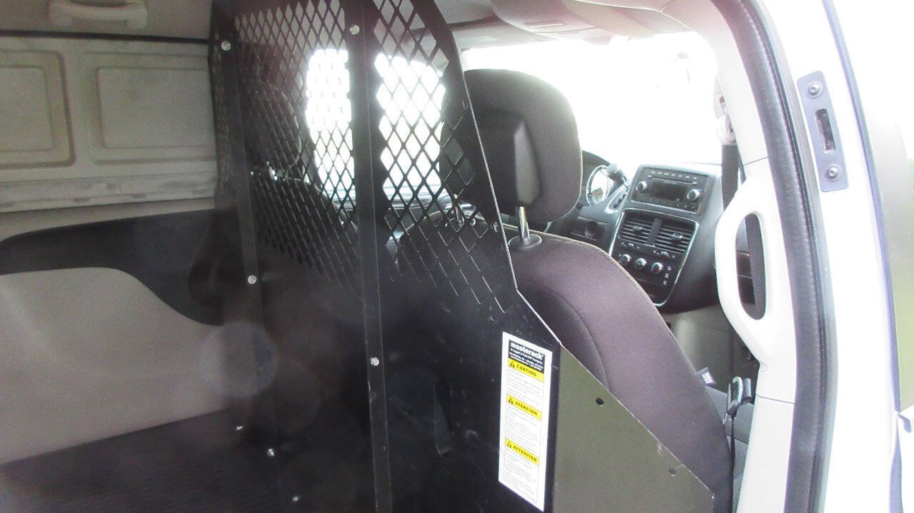 Used 2014 RAM C/V Tradesman FWD image 21