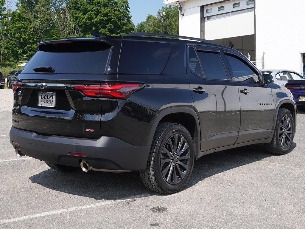 Used 2023 Chevrolet Traverse RS w/ LPO, Floor Liner Package AWD/4WD image 14