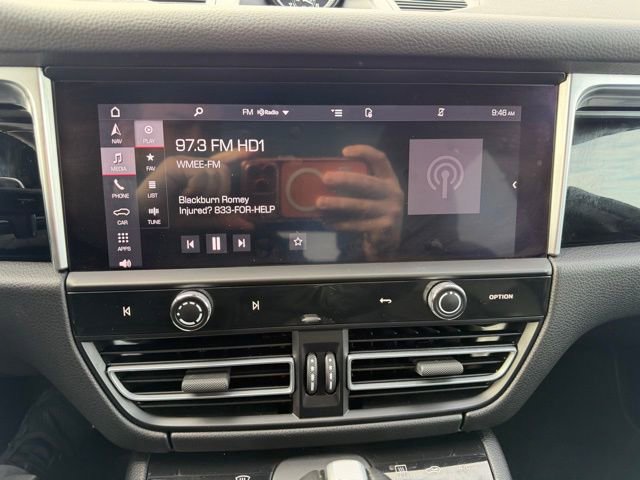 Used 2024 Porsche Macan Turbo image 17