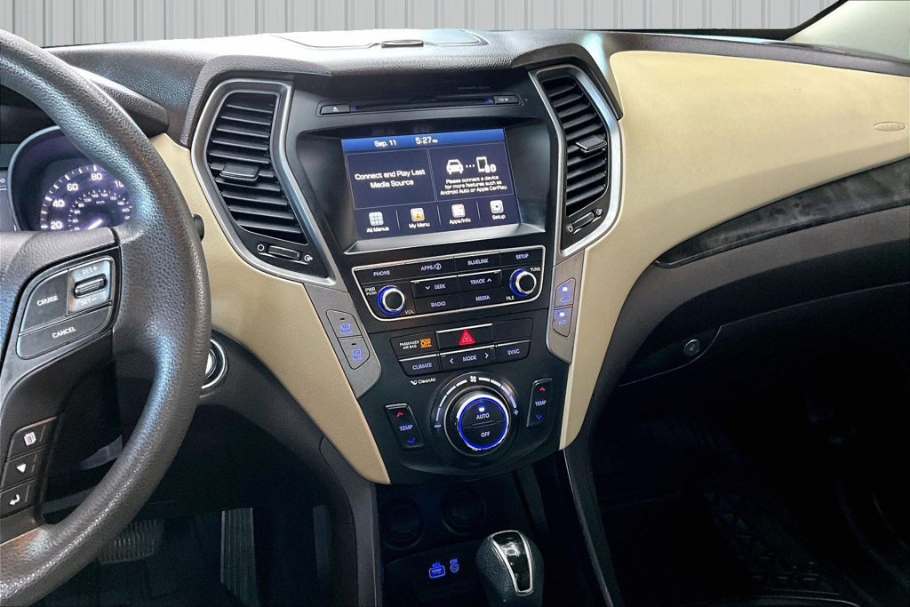 Used 2018 Hyundai Santa Fe Sport w/ 2.4L Value Package 02 FWD image 9