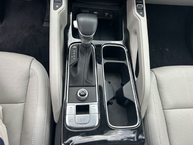 Certified 2025 Kia Telluride EX w/ EX Captain's Chair Package FWD image 21