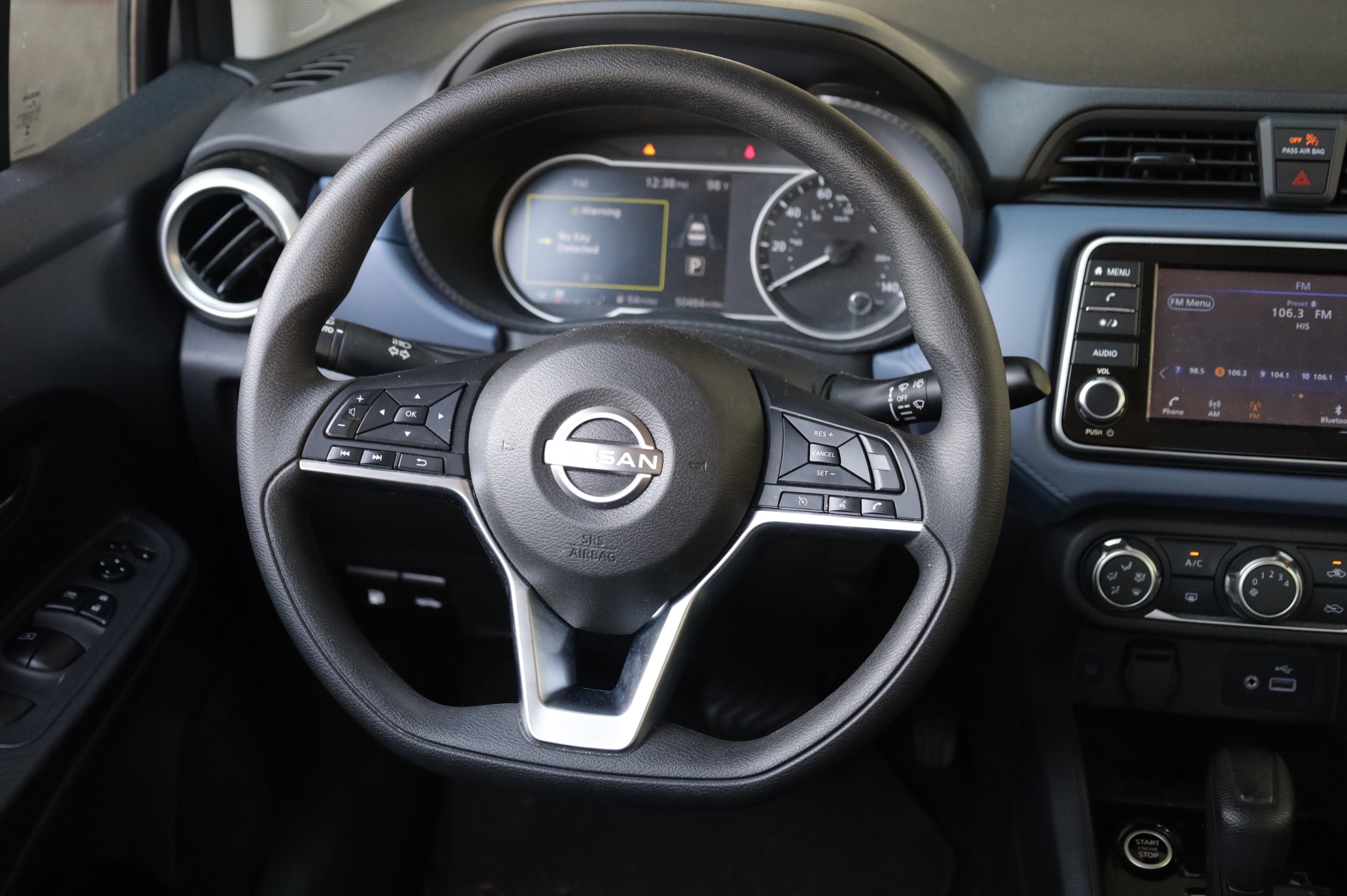 Used 2024 Nissan Versa SV FWD image 7