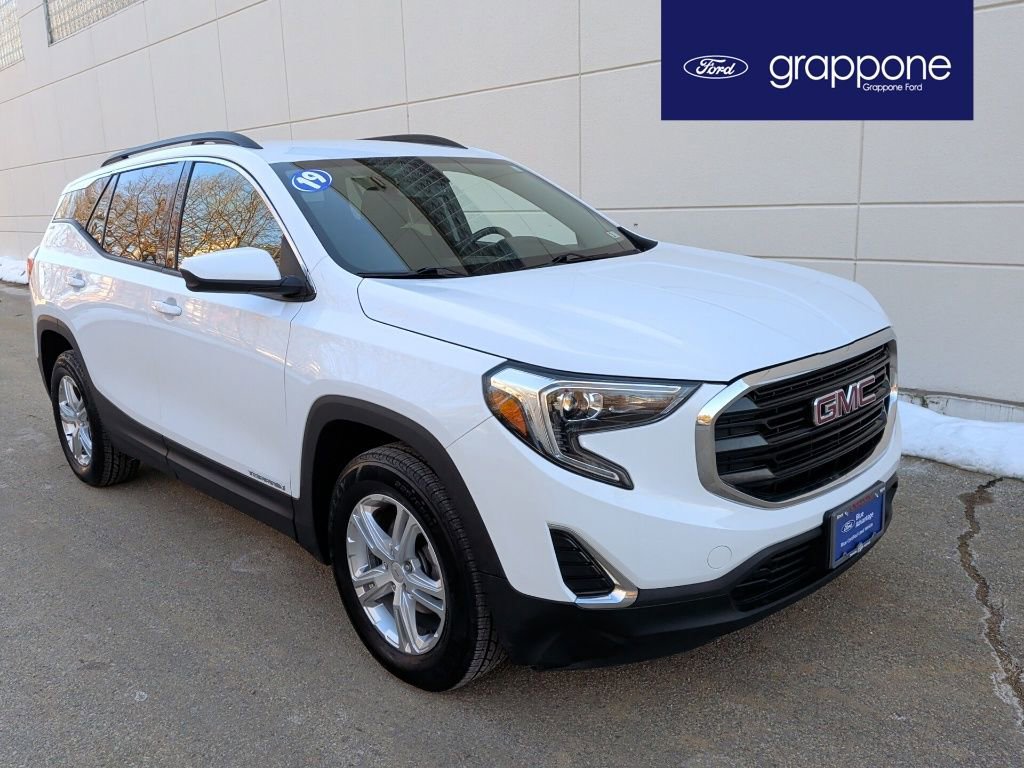 Used 2019 GMC Terrain SLE w/ Driver Convenience Package image 1