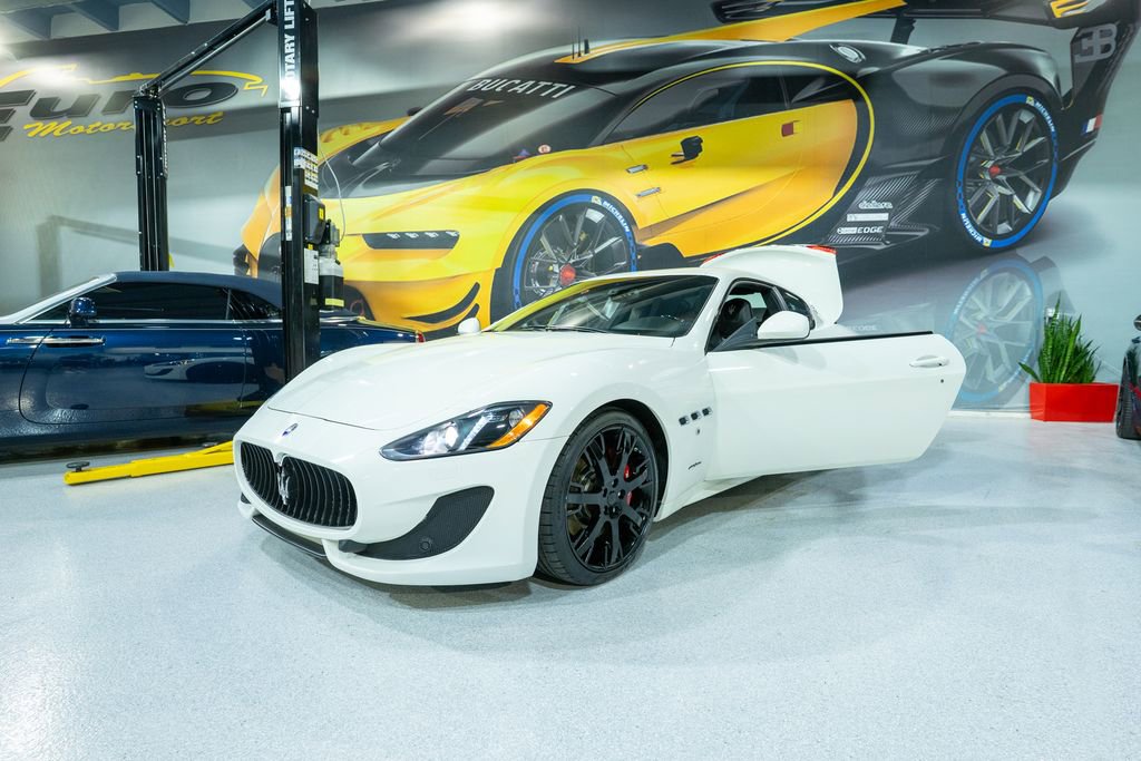 Used 2014 Maserati GranTurismo Sport RWD image 31