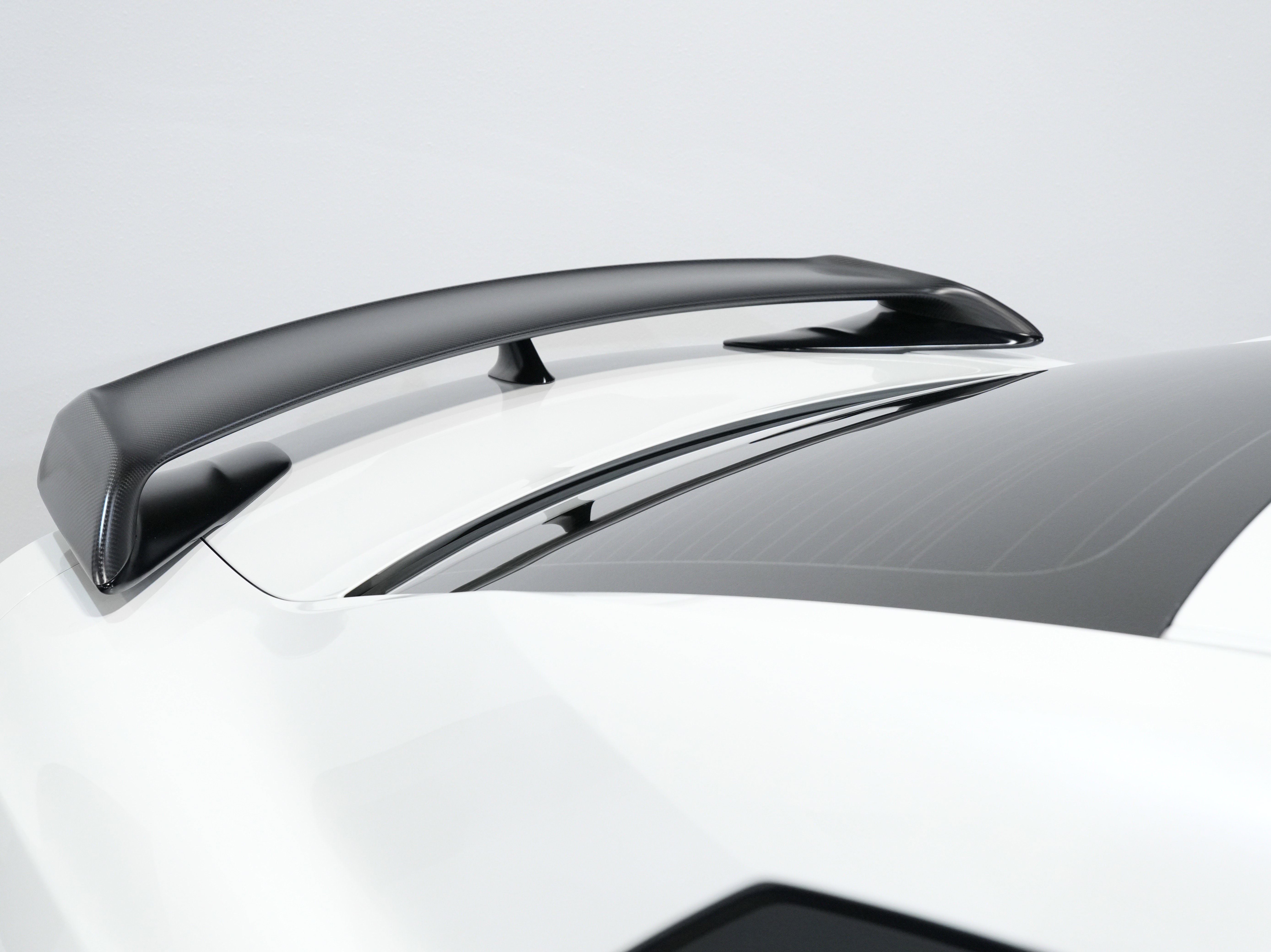 Used 2015 Nissan GT-R Black Edition image 15