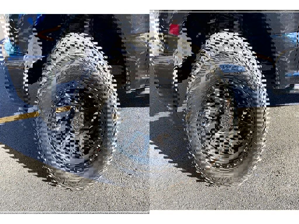 Used 2017 Ford F350 Platinum w/ Platinum Ultimate Package image 10