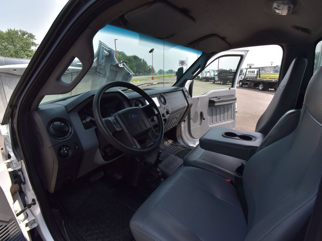 Used 2019 Ford F750 2WD Regular Cab Super Duty image 31