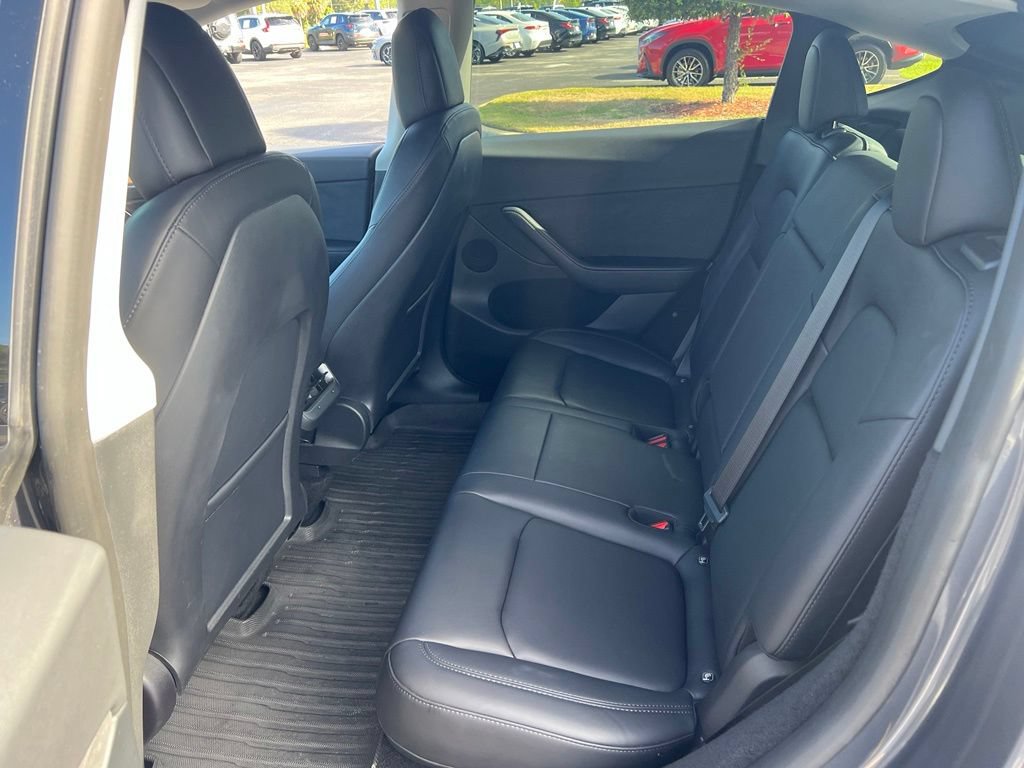 Used 2023 Tesla Model Y Performance AWD/4WD image 14
