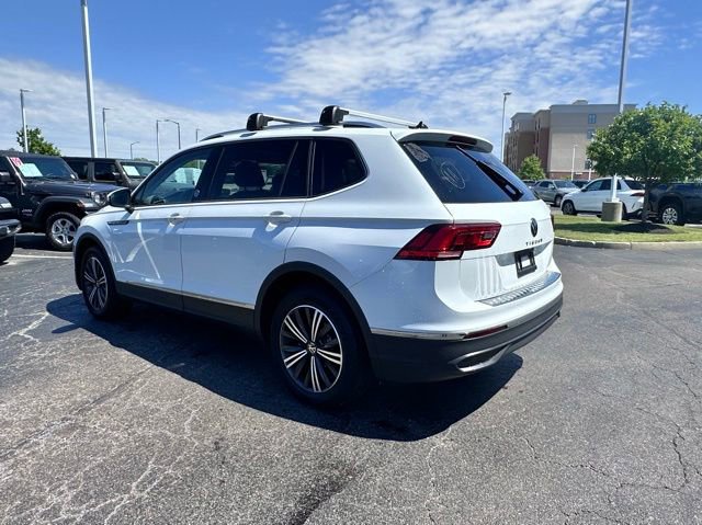 Used 2024 Volkswagen Tiguan Wolfsburg Edition FWD image 8