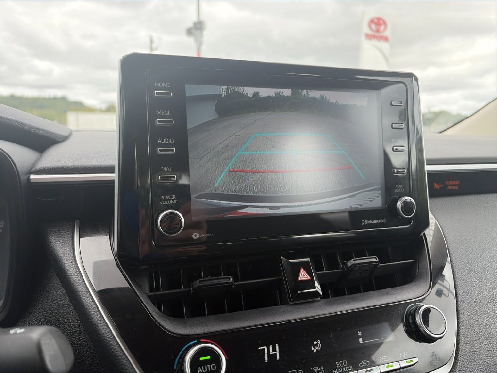 Used 2021 Toyota Corolla LE FWD image 22