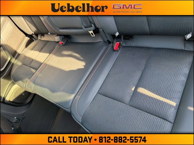 Used 2024 Nissan Titan PRO-4X image 18