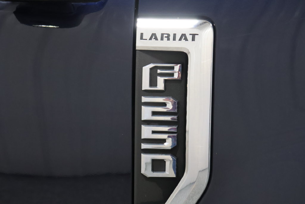 Used 2022 Ford F250 Lariat w/ Lariat Ultimate Package AWD/4WD image 30
