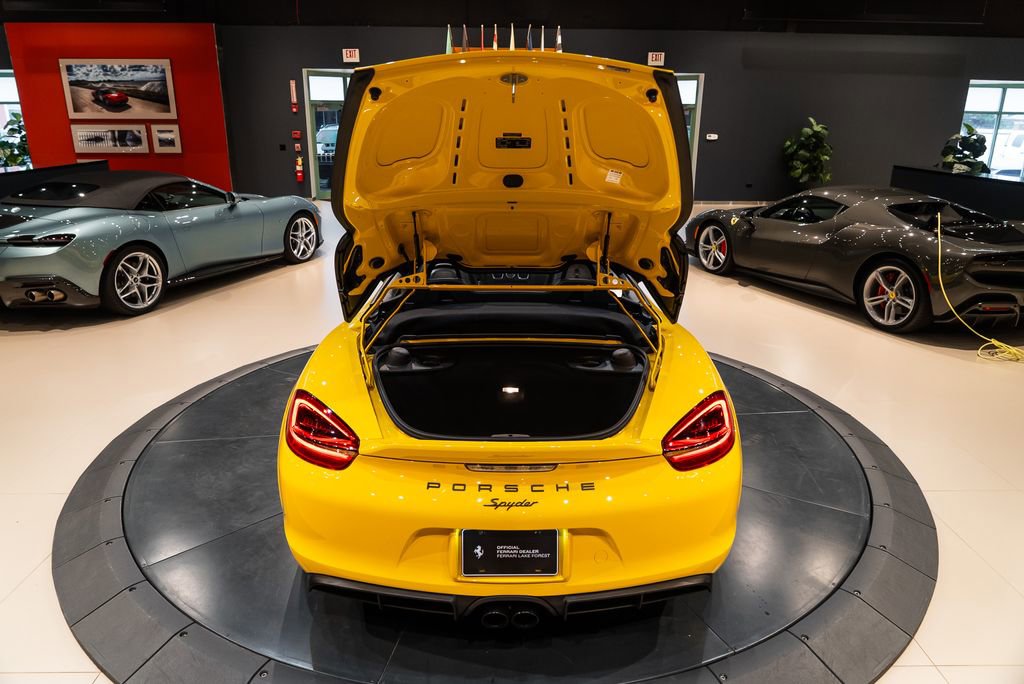 Used 2016 Porsche Boxster Spyder image 16