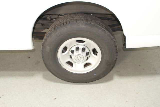 Used 2019 Chevrolet Express 3500 w/ Driver Convenience Package image 11