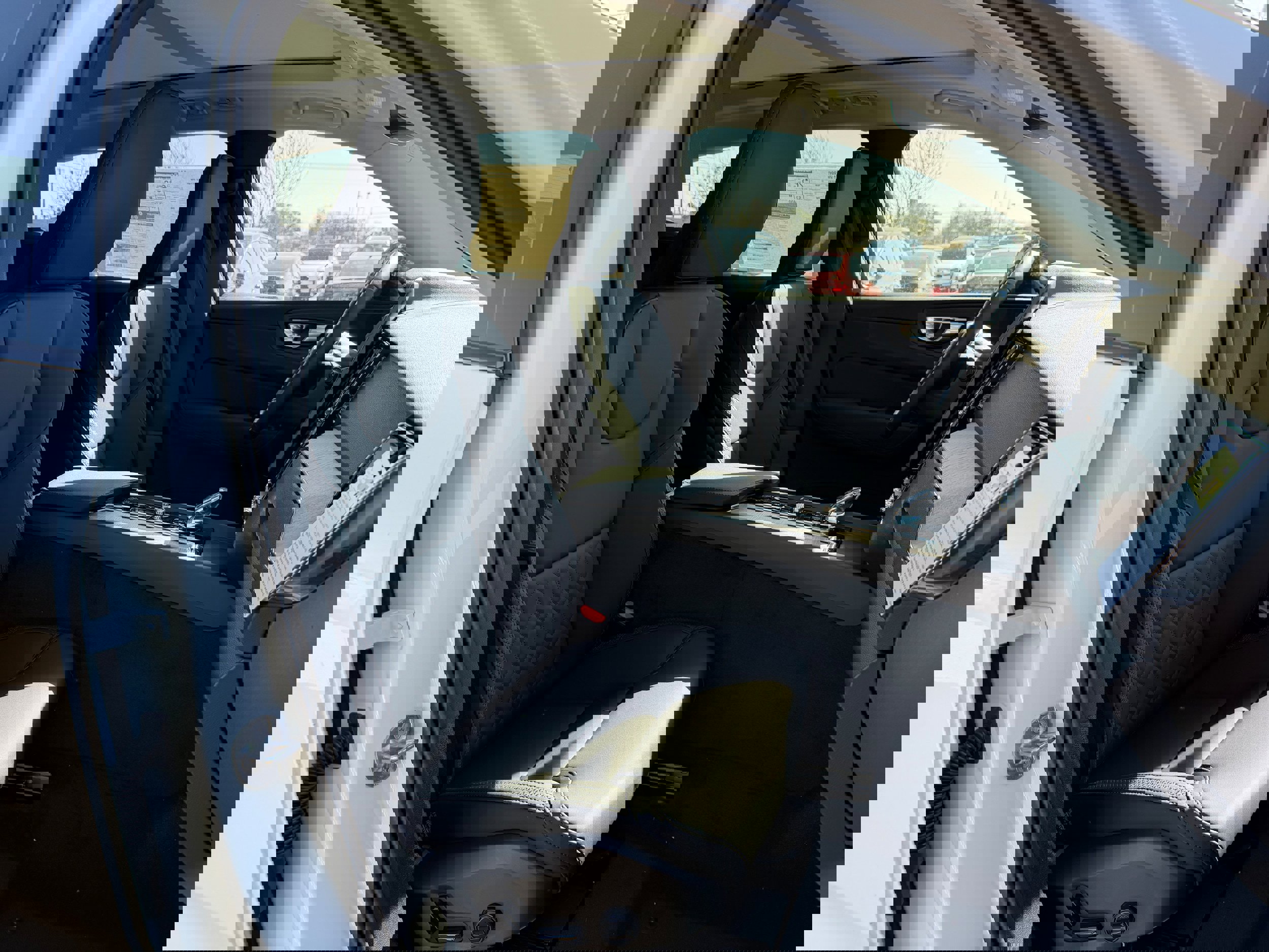 New 2026 Volvo XC60 B5 Core image 8