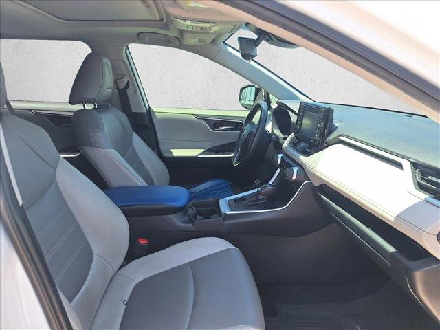 Used 2021 Toyota RAV4 XLE Premium AWD/4WD image 18
