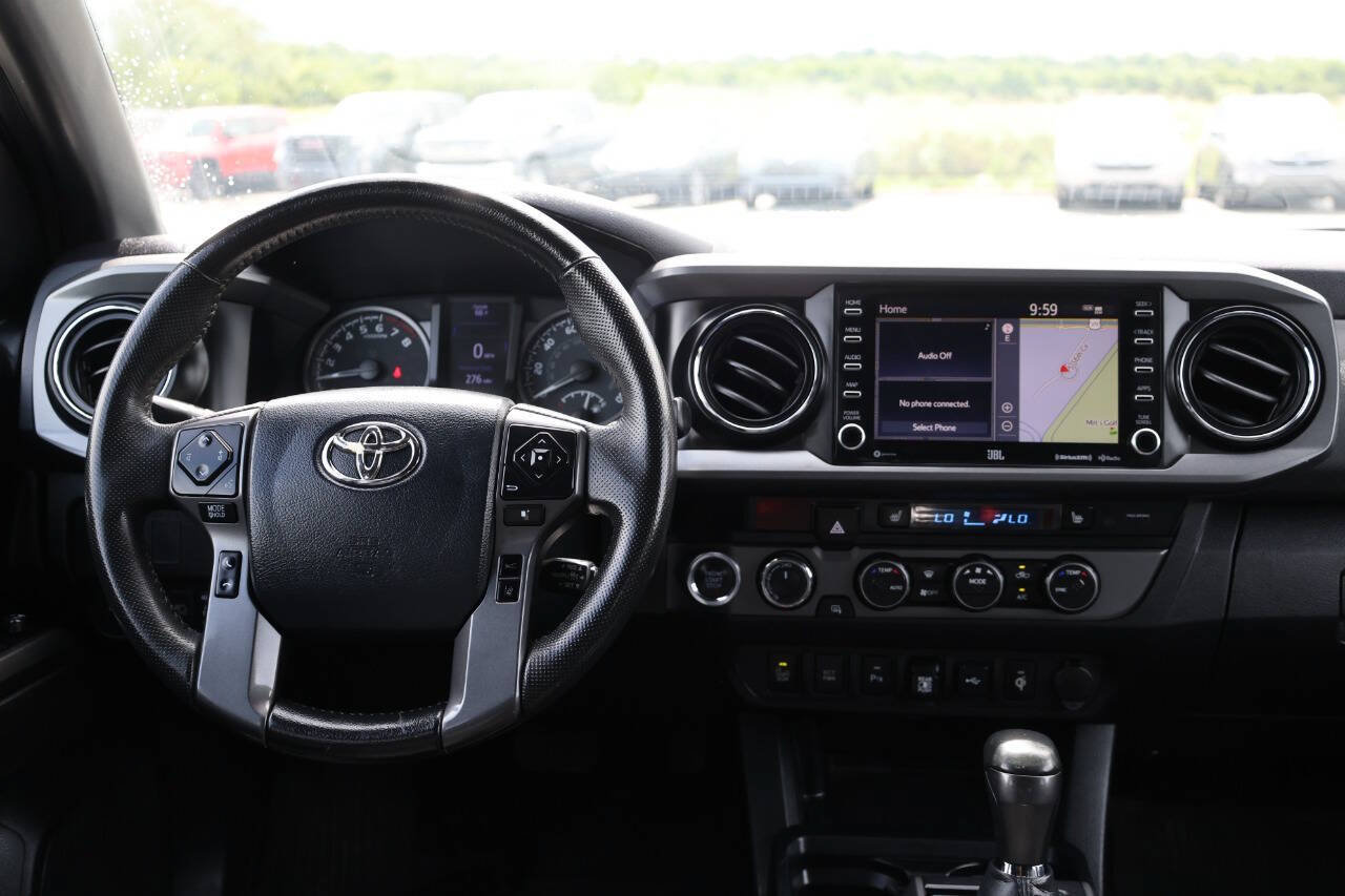 Used 2020 Toyota Tacoma TRD Off-Road w/ TRD Premium Off Road Package AWD/4WD image 23