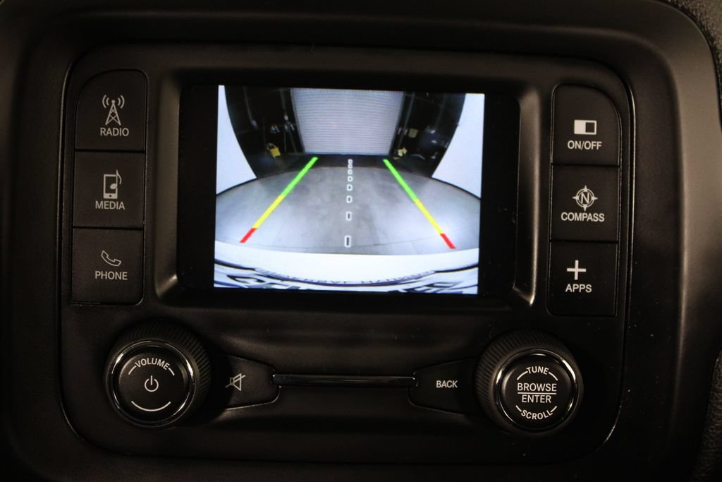 Used 2017 Jeep Renegade Altitude FWD image 27