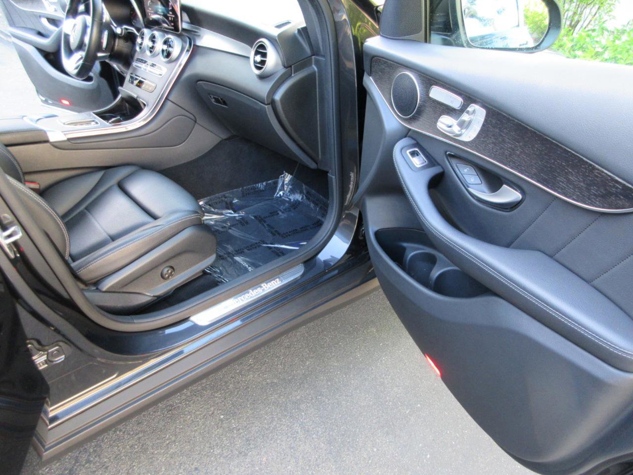 Used 2022 Mercedes-Benz GLC 300 4MATIC image 20