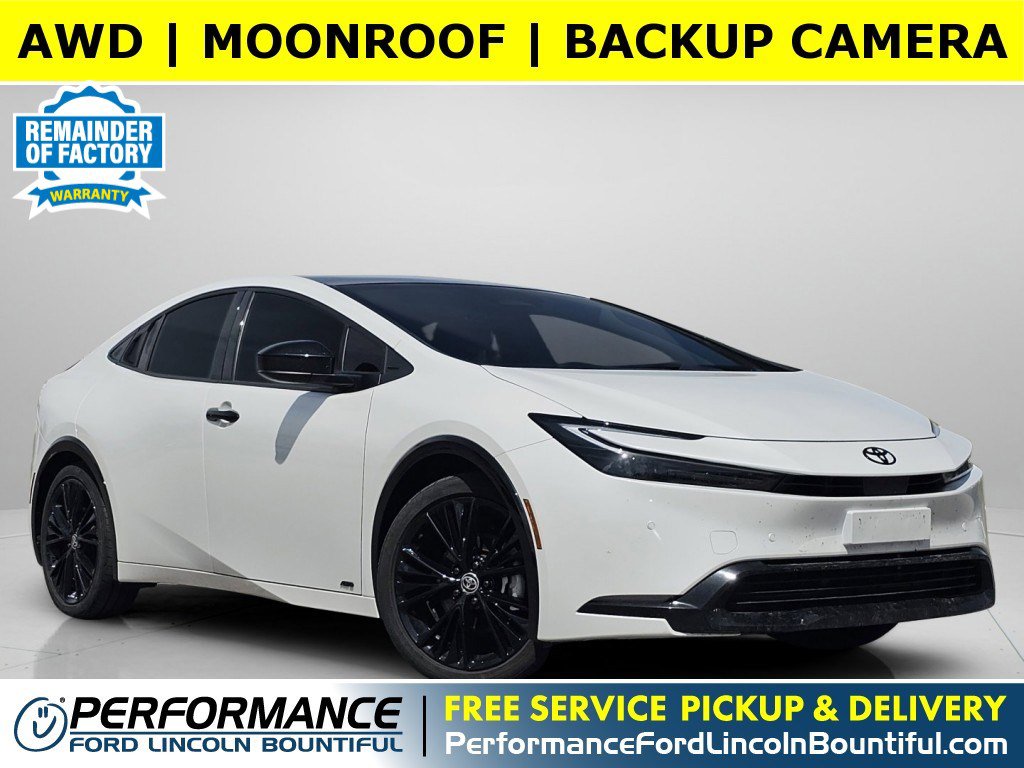 Used 2025 Toyota Prius AWD image 1