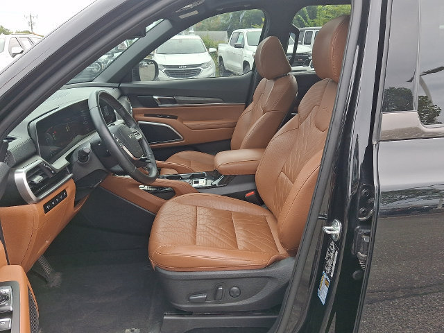 Used 2024 Kia Telluride EX X-Line AWD/4WD image 2