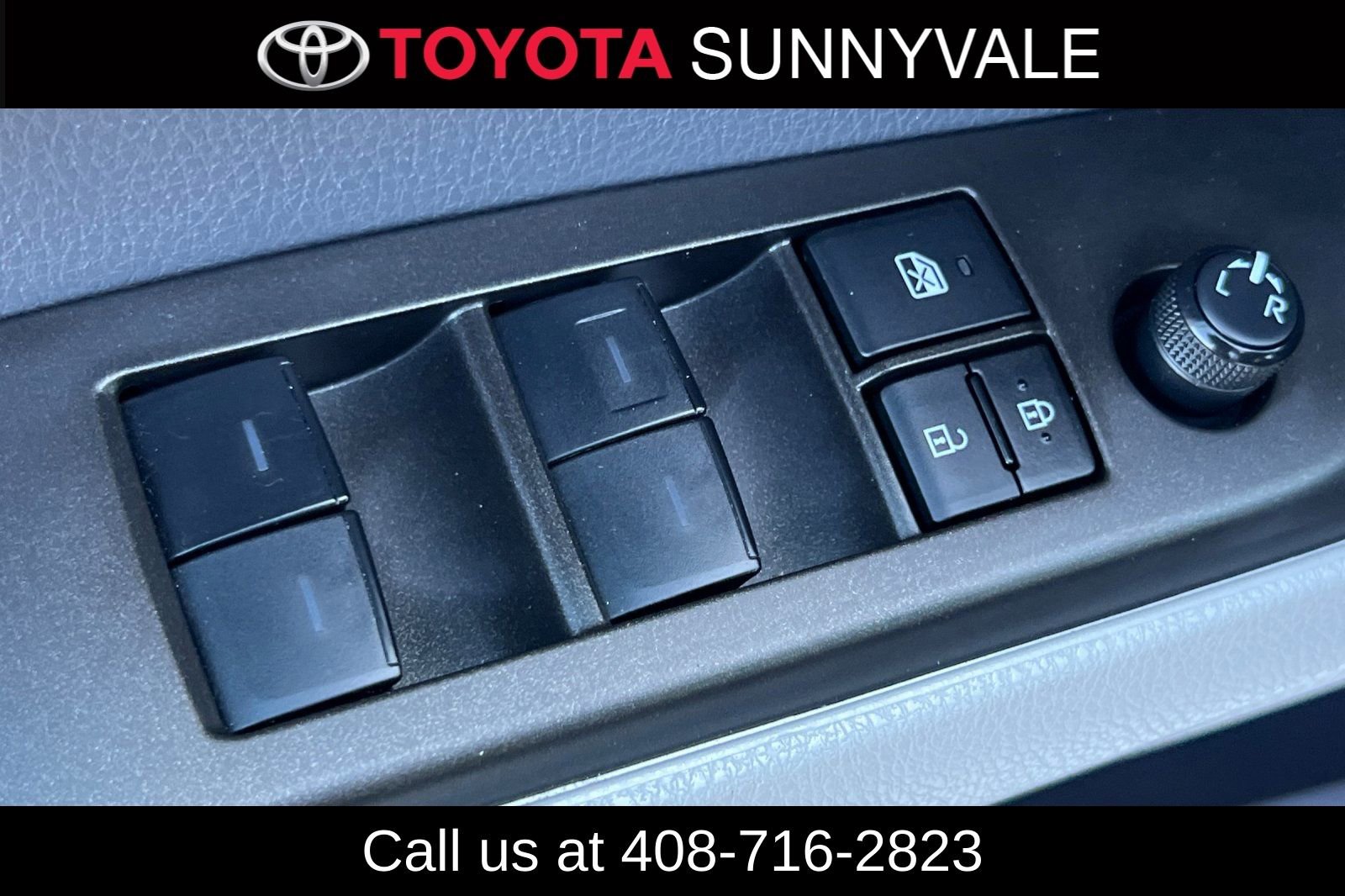 Used 2024 Toyota Camry LE w/ Convenience Package image 18