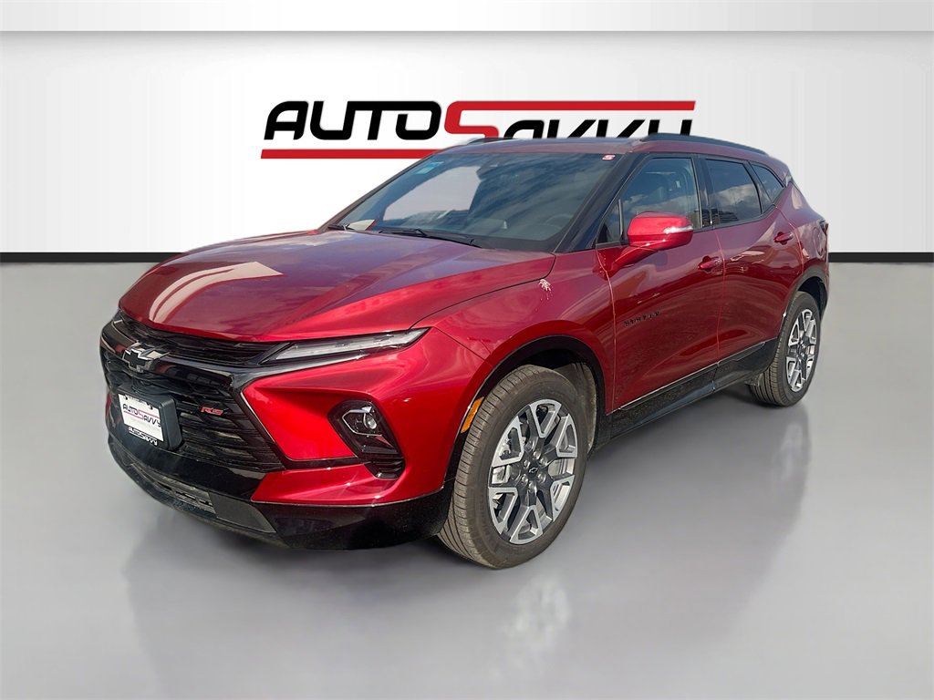 Used 2024 Chevrolet Blazer RS w/ Driver Confidence II Package image 3