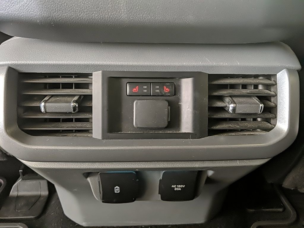 Certified 2023 Ford F150 Lariat w/ Equipment Group 502A High image 17