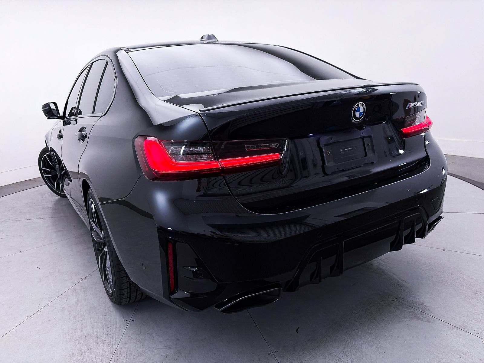 Used 2023 BMW M340i w/ Premium Package RWD image 4